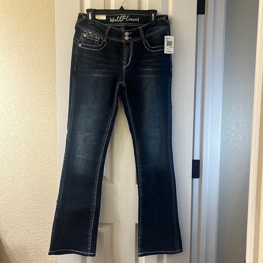 NWT Wallflower Luxe Curvy Bootcut stretch